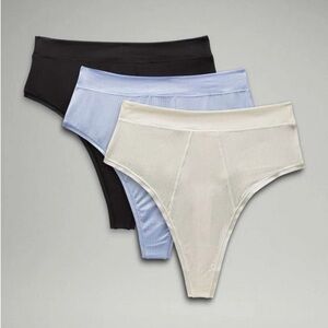 NWT Lululemon UnderEase Ribbed High-Waist Thong Underwear 3 Pack - Small